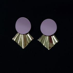 Lilac geometric earrings